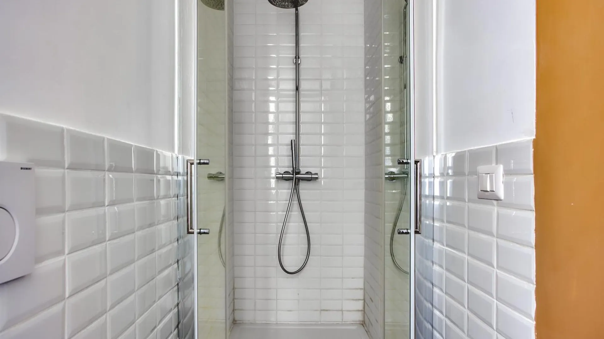 Apartamento Clausim Domus: New Brightful Flat Next To The Vatican Roma